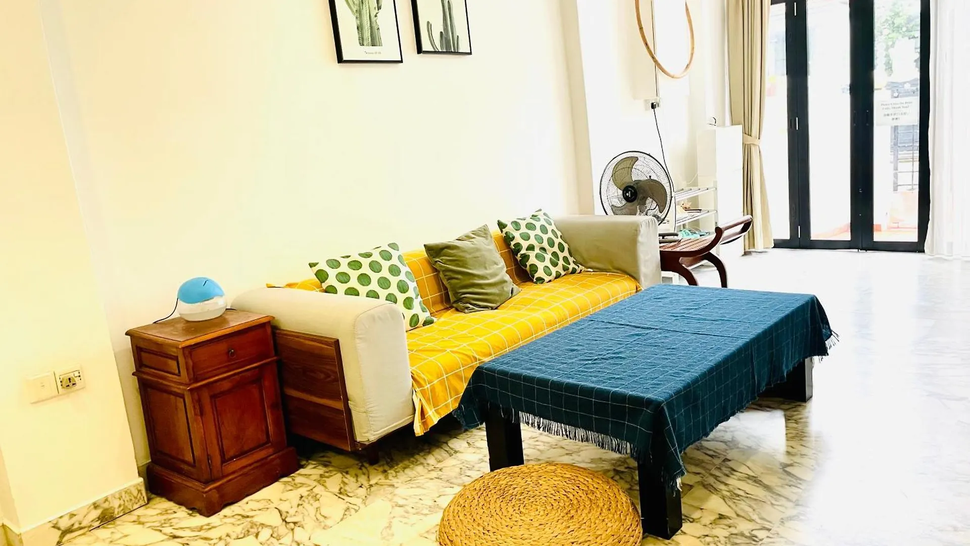 Convenient Rare House In Central City Сингапур